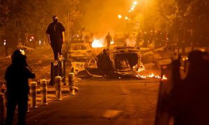Neredi u Francuskoj: U Parizu poginuo vatrogasac