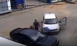 U autu uzimao drogu! Građani prijavili narkomana ispred zgrade, policija reagovala VIDEO