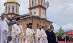 Čudotvorna ikona na Paprikovcu: Sa Svete Gore dočekana u Hramu Svetog velikomučenika Georgija FOTO