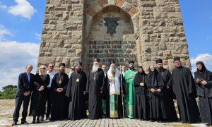 Sjećanje na kosovske junake: Patrijarh Porfirije služio pomen na Gazimestanu