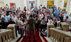 Tvrdi da je građane samo zvao na kafu: Stanivuković poziva i sutra na nove proteste VIDEO