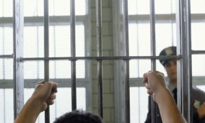 Stao “u odbranu” majke: Dvije godine i osam mjeseci zatvora zbog ubistva oca