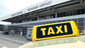 Ovako će biti riješen problem divljih taksista: Ko ne bude imao licencu, neće moći ni da priđe aerodromu