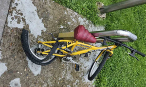 Vandali u još jednom “suludom pohodu”: Stradao bicikl u centru Banjaluke