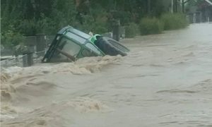 Nevrijeme “protutnjalo” kroz Srbiju: Vanredna situacija na snazi u 50 gradova i opština