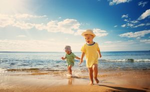 Kako da prepoznate simptome sunčanice kod djece?