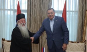 Dodik razgovarao sa mitropolitom Hrizostomom: SPC mjesto oko kojeg se okuplja srpski narod