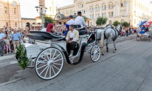 Povodom praznika Duhovi: Veliki defile kočija biće održan u centru Banjaluke