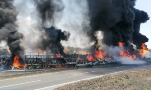 Horor na auto-putu! U lančanom sudaru najmanje pet osoba stradalo, 14 povrijeđeno VIDEO