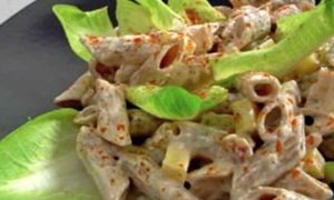 Lagani obrok: Hladna salata sa tjesteninom i piletinom