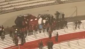 Tragedija na čuvenom stadionu: Navijač poginuo nakon stravičnog pada s tribine VIDEO