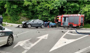 Detalji nesreće u BiH! Poginuo 15-godišnji dječak, dvije osobe teško povrijeđene