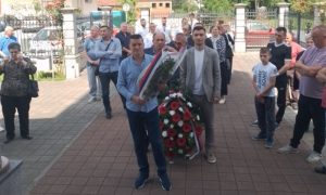 Porodica i mještani pozdravili heroje: Služen parastos za poginule borce iz naselja Česma