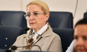 Sudski postupak protiv supruge Bakira Izetbegovića: Sebija traži nazad tutulu magistra