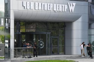 Na ulazu pripadnici Nacionalne garde: Opkoljena zgrada Vagnera u Sankt Petersburgu VIDEO