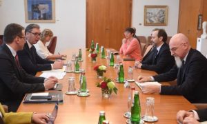 Vučić nakon sastanka sa predstavnicima Kvinte: Zamolio sam ih da spriječe Kurtija da izazove rat