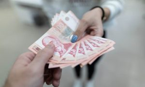 Bisljimi potvrdio: Odgađa se odluka o ukidanju dinara na KiM