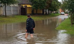 Grad “pliva” na vodi: Nevrijeme stiglo u pojedine dijelove Srbije VIDEO