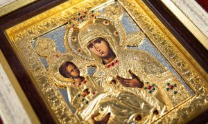 Najpoštovanija u srpskom narodu: Obilježavamo dan ikone Presvete Bogorodice Trojeručice