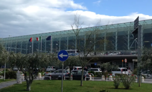 Na sreću bez povrijeđenih! Aerodrom u Kataniji zatvoren zbog požara
