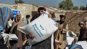 Dok problem gladi raste, UN prinuđene da smanje pomoć i zbog finansijske krize