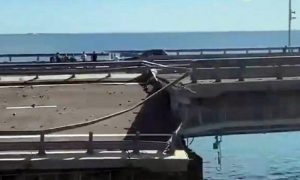 Krimski most ozbiljno oštećen: RBC tvrdi da ukrajinske snage stoje iza napada VIDEO