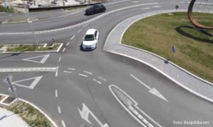 Vozači na mukama u Banjaluci: Kružni tok sa dva ugla VIDEO