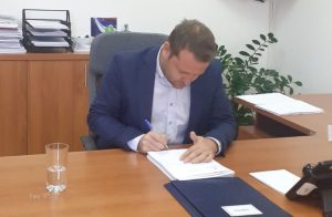 Lukić stavio potpis: U Službenom glasniku RS objavljen Ukaz predsjednika o proglašenju zakona