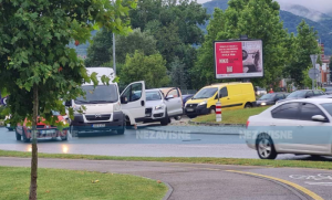 Još jedan sudar u kružnom toku: Vozači, oprez u ovom dijelu Banjaluke