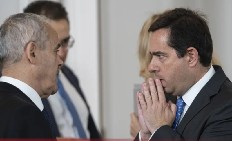 Neodgovoran potez! Ministar podnio ostavku u jeku šumskih požara