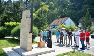 Položeni vijenci: Služen parastos za poginule borce Srpskih Toplica