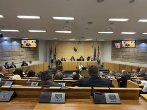 Prekinuta vanredna sjednica Parlamenta FBiH: Ništa od imenovanja Vukoje i Isaka