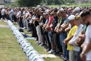 Komemoracija u Potočarima: Sahranjeno 30 srebreničkih žrtava