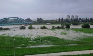 Izlila se rijeka Sava u Zagrebu: Obilne kiše će zahvatiti veći dio Hrvatske