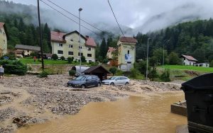 U muci se poznaju junaci! Slovenci ispratili vojnike iz BiH koji su pomagali nakon poplava VIDEO