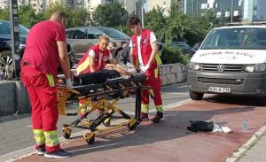 Prevezena u bolnicu: Električnim trotinetom se zabio u ženu dok je hodala