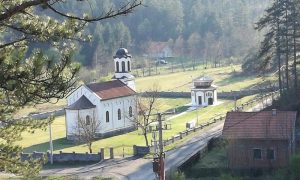 Mještani planiraju proteste: Napadnuta žena u srpskom povratničkom selu