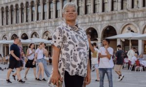 “Attenzione, Pickpocket”: Ova žena u Veneciji spasava turiste od lopova VIDEO