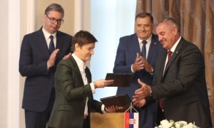 Brnabićeva i Višković stavili potpis: Zajednički do memorijalnih centara u Donjoj Gradini i Beogradu