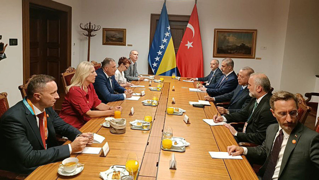 Dodik i Cvijanovićeva sa Erdoganom: Turski predsjednik najavio dolazak u Banjaluku