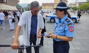 Poruka banjalučke policije sa Trga Krajine: Prijavite nelegalnu upotrebu oružja FOTO