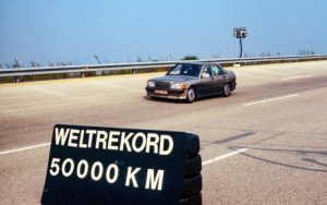 Rekord o kome se i danas priča: Jedan Mercedes vozio je 50.000 km brzinom od 250 km/h