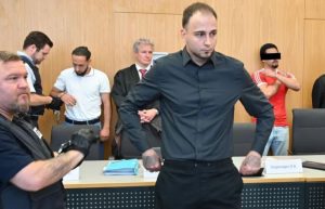 Državljanin BiH osuđen na 10 godina zatvora zbog napada na njemačkog policajca