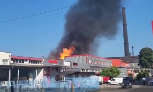 Vatra i gust dim iznad Incela: Požar uznemirio stanovnike ovog dijela Banjaluke VIDEO/FOTO