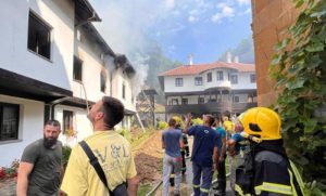 Na sreću, sačuvane su dragocjenosti: Lokalizovan požar u konaku manastira