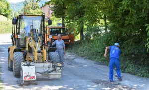 Iz budžeta izdvojeno oko 180.000 KM: Sanacija puta prema Donjim Kolima tek treba da počne