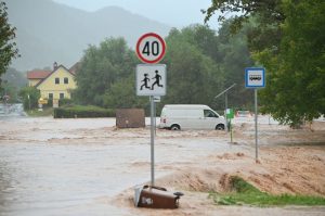 Slovenija: Na snazi crveni meteo alarm, sastaje se Savjet za nacionalnu bezbjednost