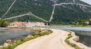 Fekalije u moru: Zabranjeno kupanje na još jednoj plaži u Hrvatskoj