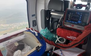 Helikopterski servis u akciji: Obavljen komplikovan transport novorođenčeta iz Sarajeva u Beograd
