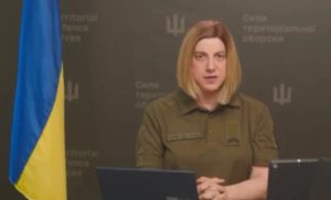 Ludilo mozga! Transrodni portparol ukrajinske vojske tvrdi da je Putin vampir VIDEO